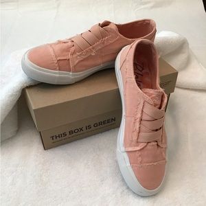 Blowfish Malibu Marley Women’s Sneaker, Size 8-Coral